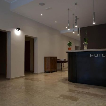 Onorati Hotel Priverno Exterior foto